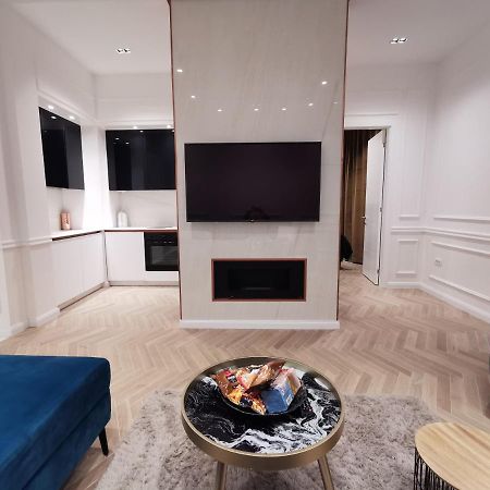 Max Central Apartment Belgrade Exterior photo