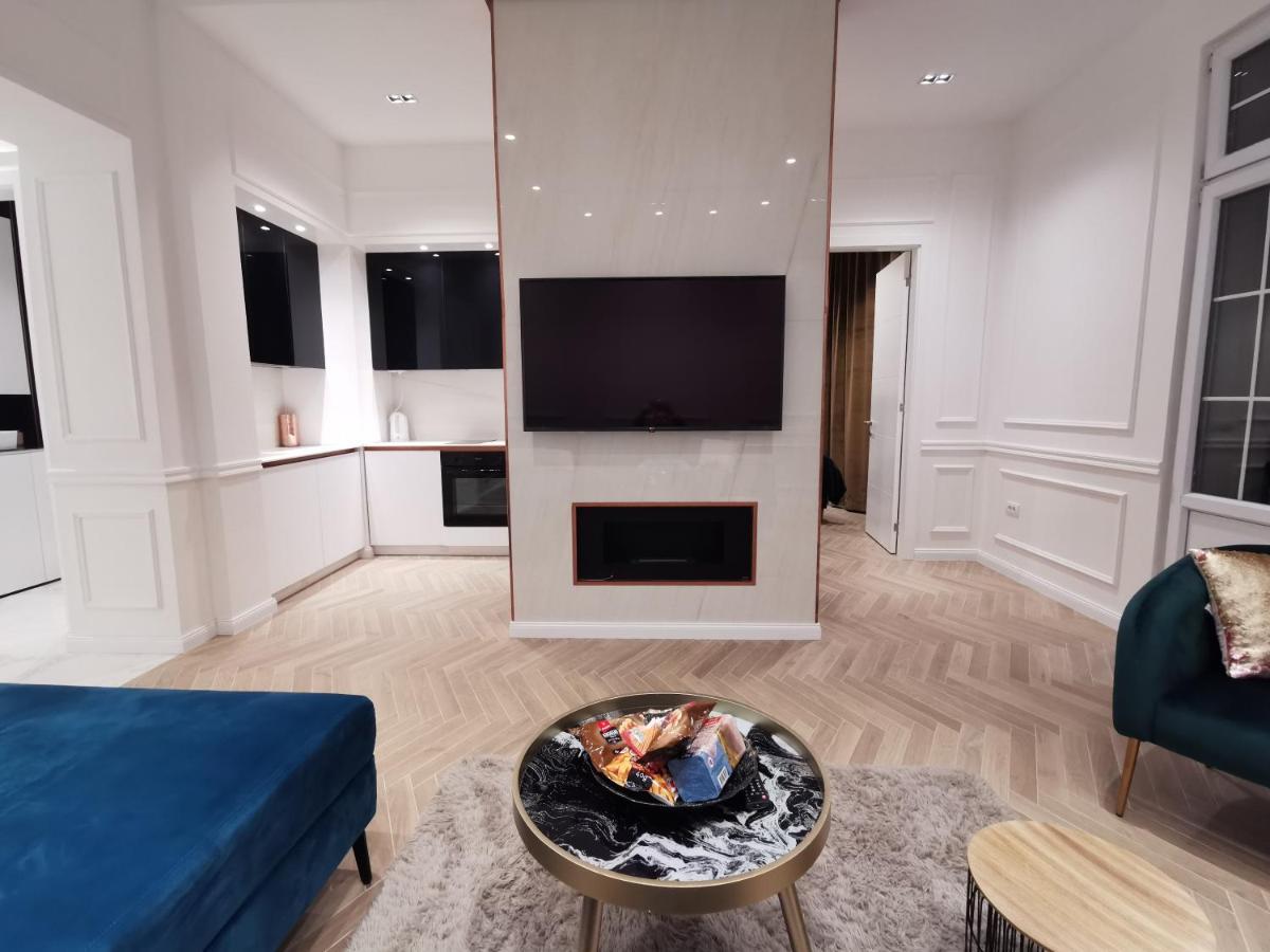 Max Central Apartment Belgrade Exterior photo